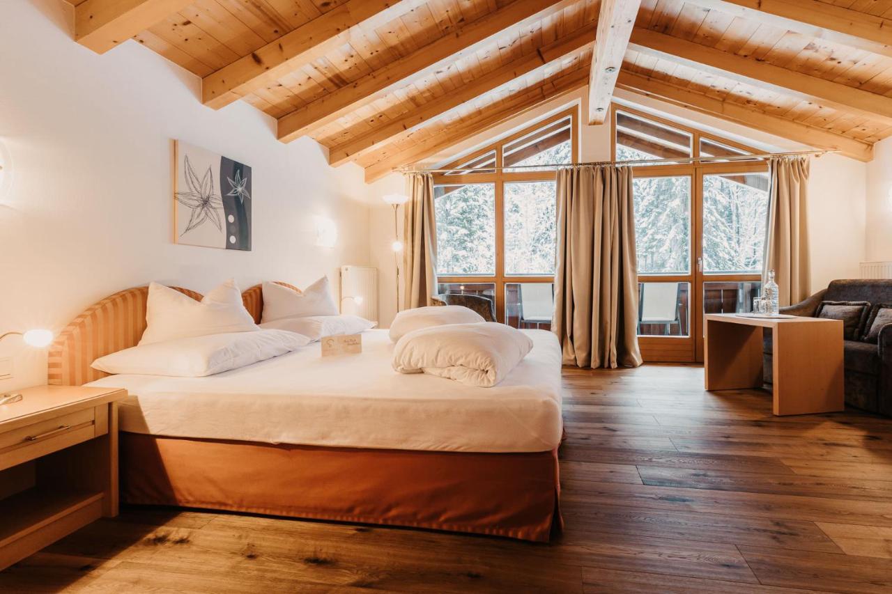 Naturhotel Schuetterbad Ункен Екстериор снимка