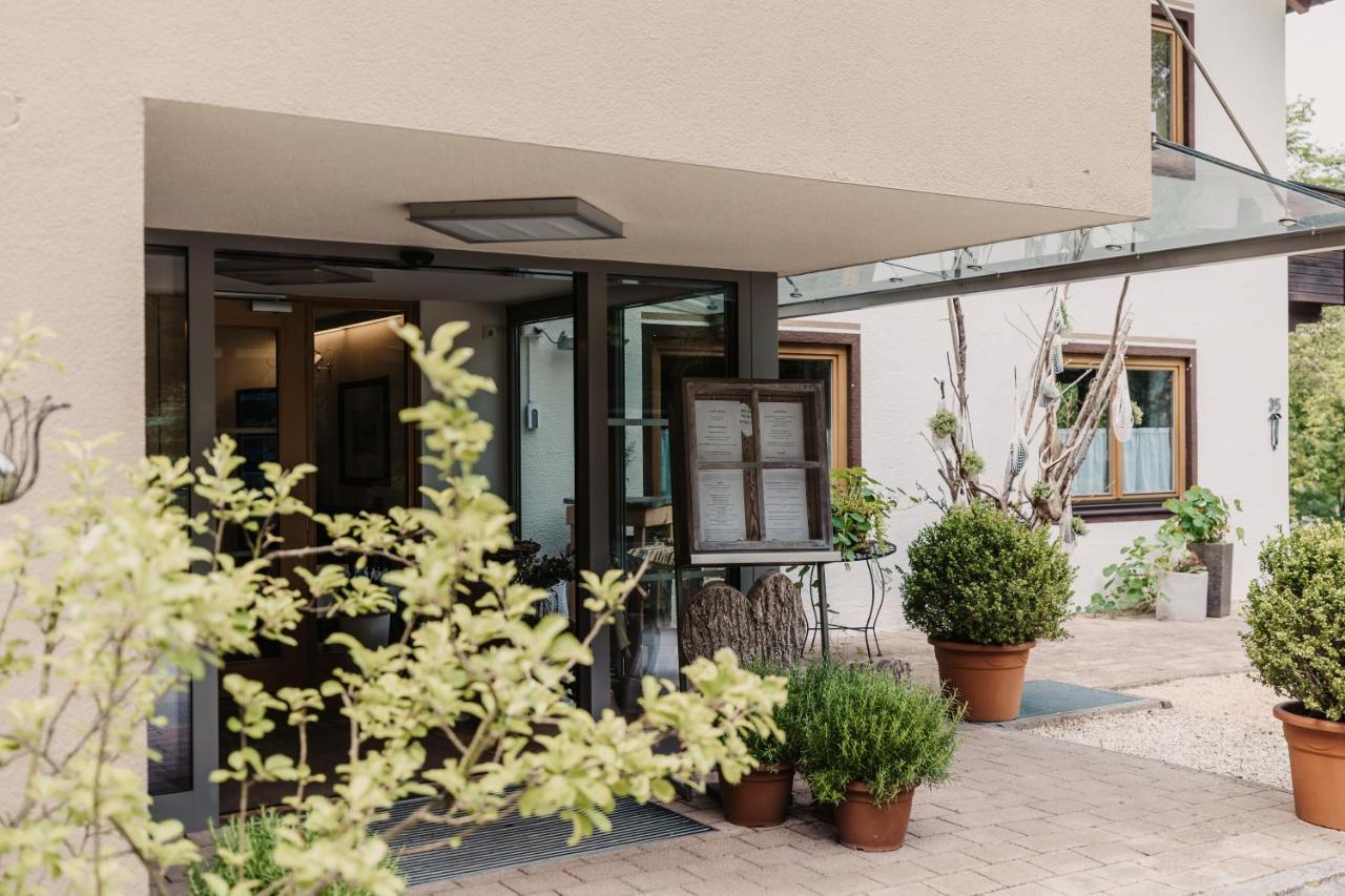 Naturhotel Schuetterbad Ункен Екстериор снимка