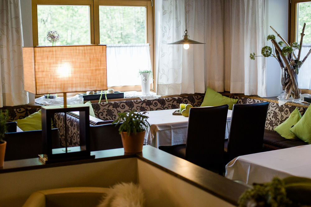 Naturhotel Schuetterbad Ункен Екстериор снимка